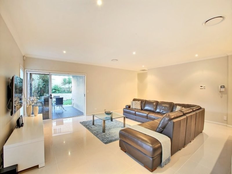 6 Goodenia Road, Mount Annan NSW 2567