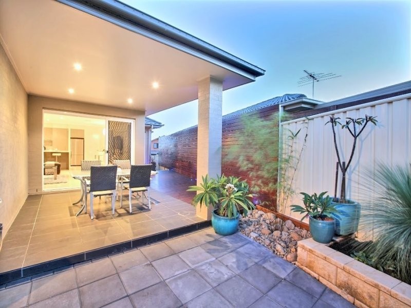 6 Goodenia Road, Mount Annan NSW 2567