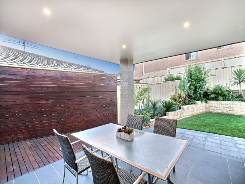 6 Goodenia Road, Mount Annan NSW 2567