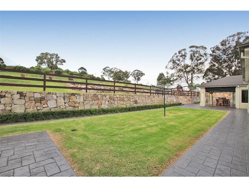 9 The Glade, Kirkham NSW 2570