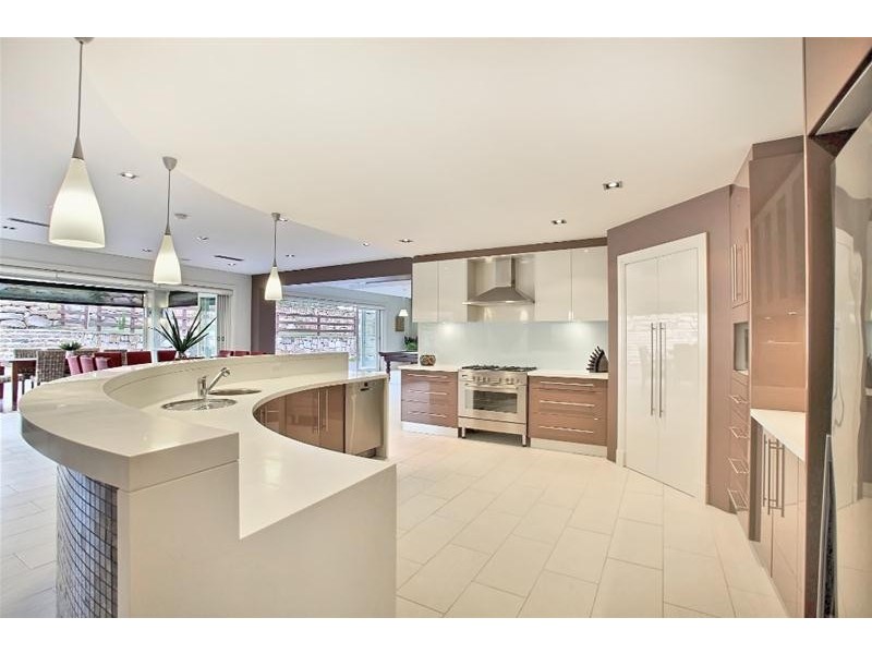 9 The Glade, Kirkham NSW 2570