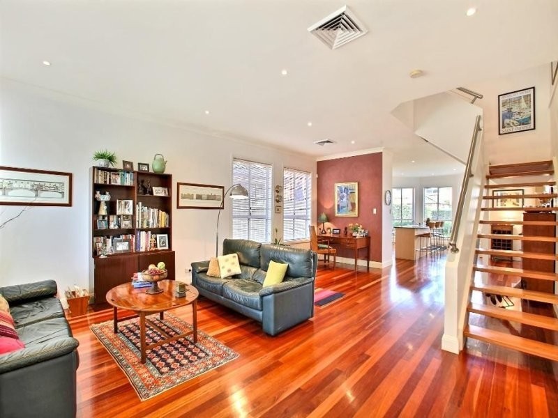 16 Hickson Circuit, Harrington Park NSW 2567