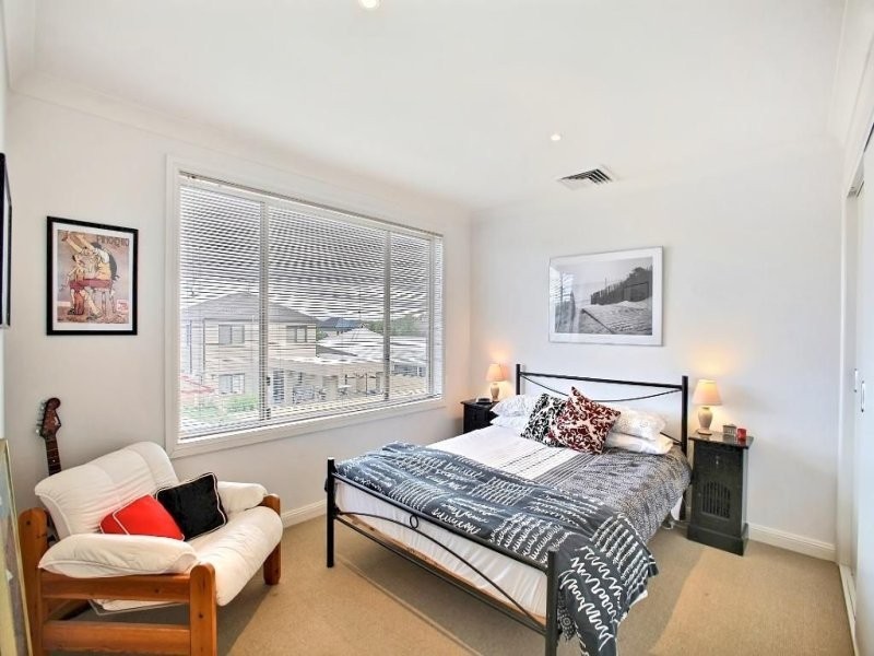 16 Hickson Circuit, Harrington Park NSW 2567