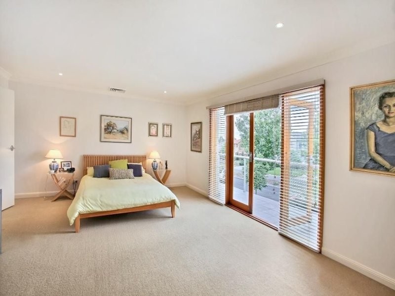 16 Hickson Circuit, Harrington Park NSW 2567