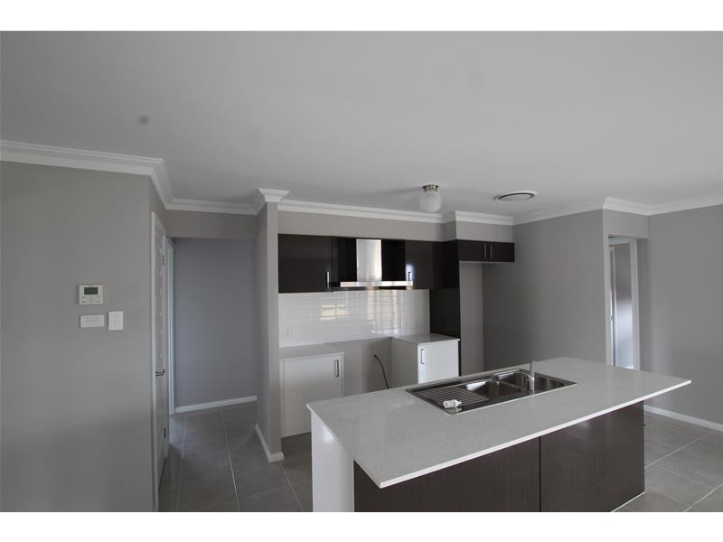 2 Norton Street, Spring Farm NSW 2570