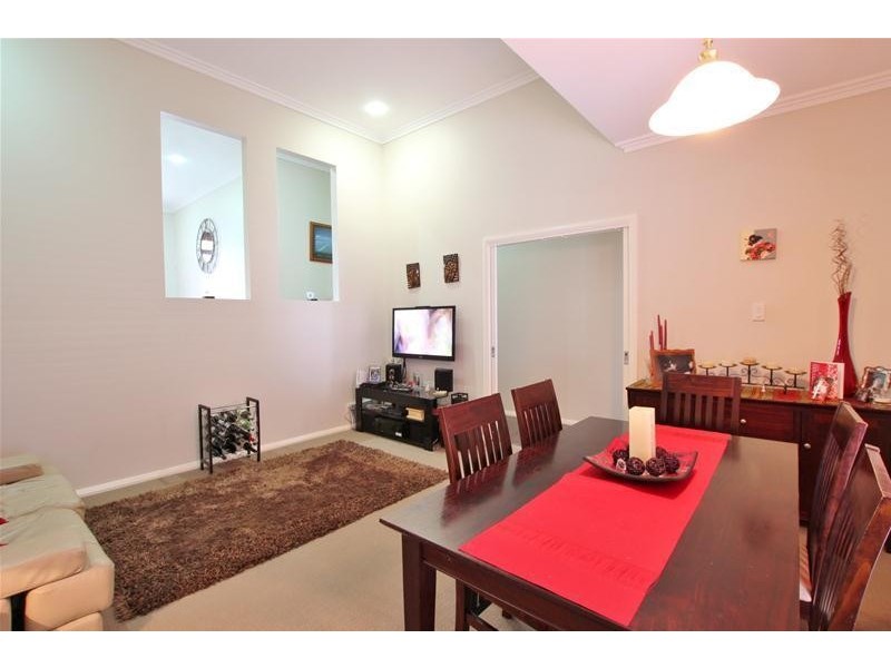 18 Grimes Avenue, Elderslie NSW 2570