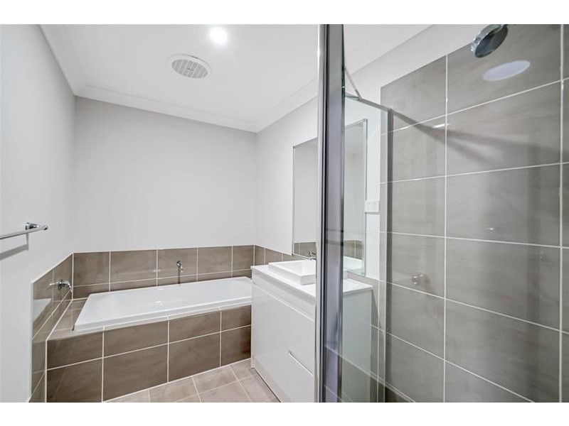 5 Higgins Avenue, Elderslie NSW 2570