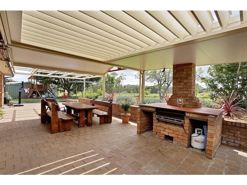 13 Selby Place, Minto NSW 2566