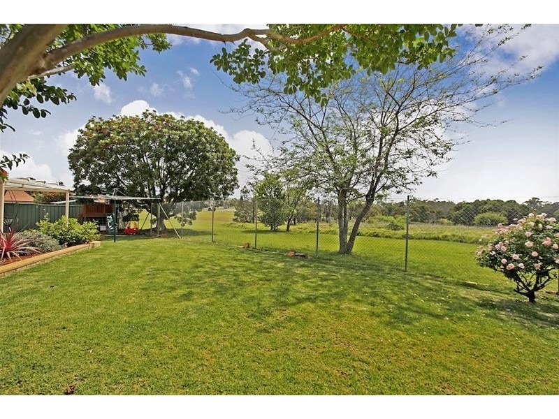 13 Selby Place, Minto NSW 2566