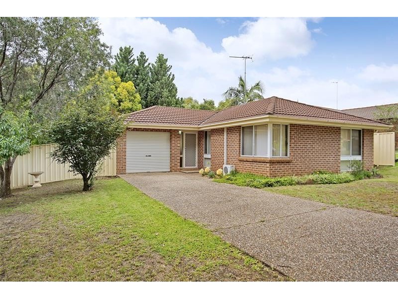 24 Manning Place, Currans Hill NSW 2567