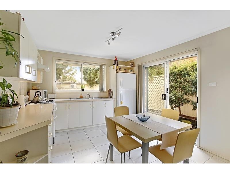 24 Manning Place, Currans Hill NSW 2567