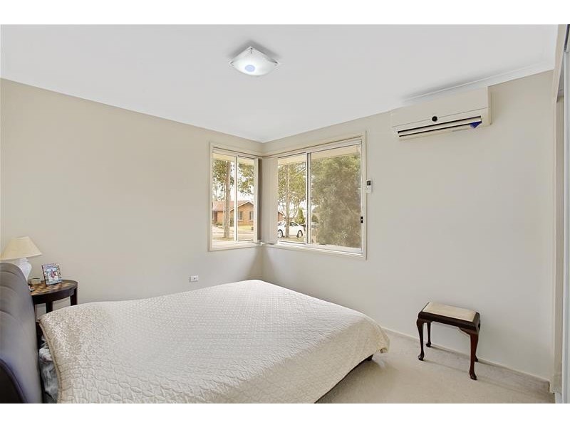 24 Manning Place, Currans Hill NSW 2567