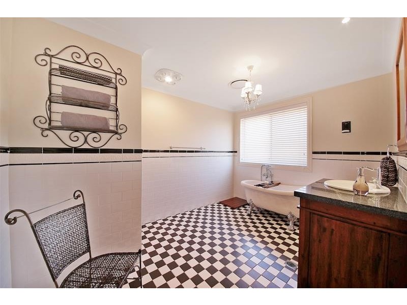 8A Crain Court, Harrington Park NSW 2567