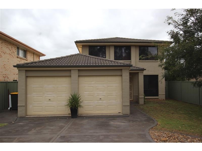 19 Macleay Court, Harrington Park NSW 2567