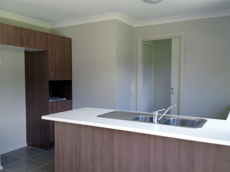 3 Bandara Circuit, Spring Farm NSW 2570