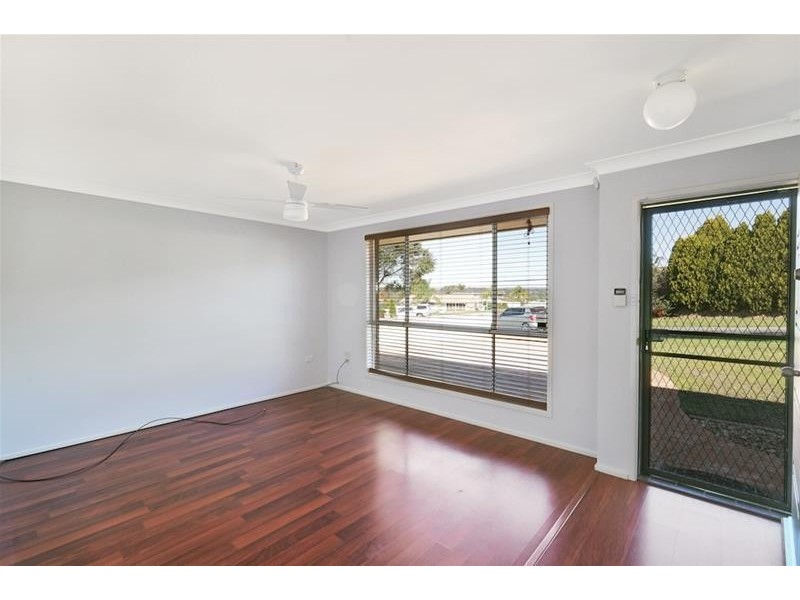 40 Cornelian Avenue, Eagle Vale NSW 2558