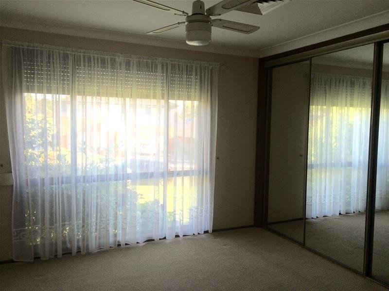 42 Wilson Crescent, Narellan NSW 2567