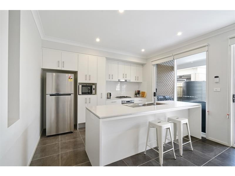 104 Liz Kernohan Drive, Elderslie NSW 2570