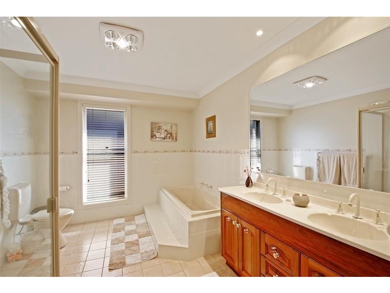 4 Chelsea Court, Harrington Park NSW 2567