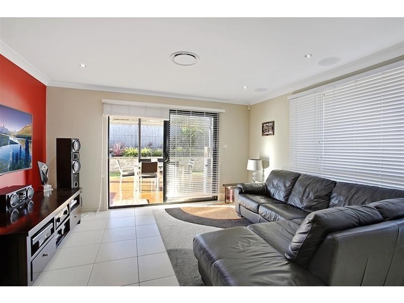 15 Marshall Avenue, Spring Farm NSW 2570