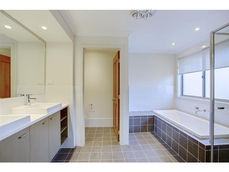 12 Lonigan Parade, Harrington Park NSW 2567