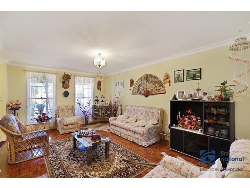 2 Azalea Place, Macquarie Fields NSW 2564