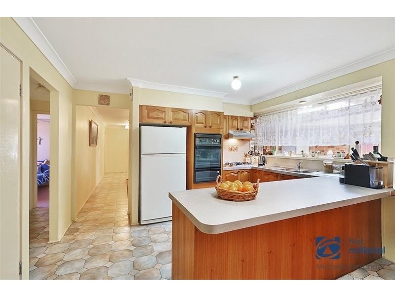 2 Azalea Place, Macquarie Fields NSW 2564