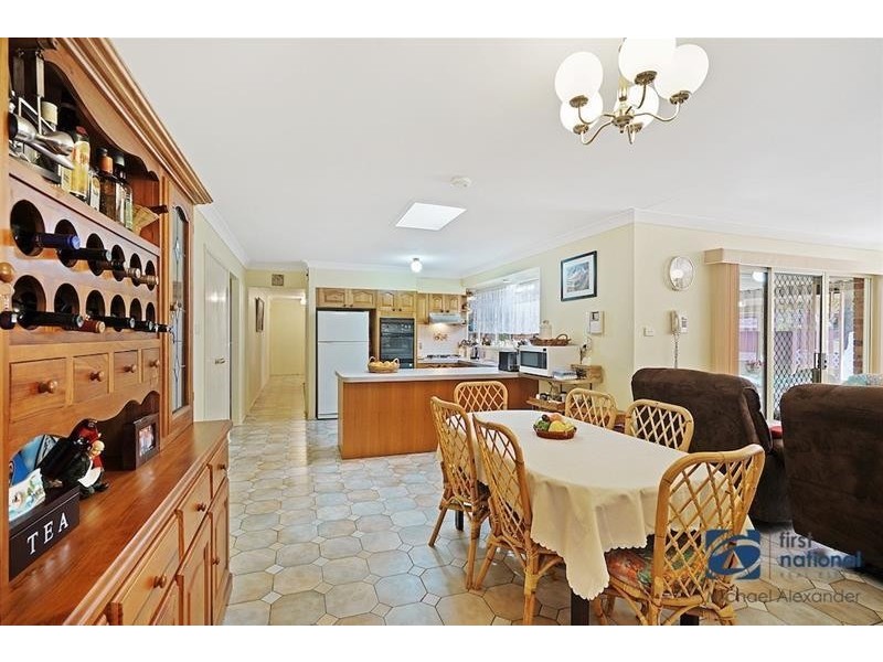 2 Azalea Place, Macquarie Fields NSW 2564