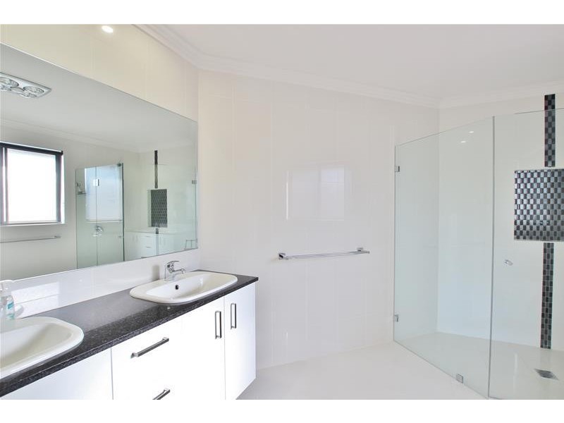 34 Woodgrove Avenue, Harrington Park NSW 2567