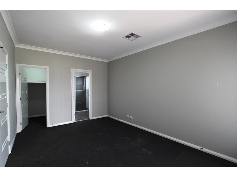 (Lot 4143 /15 Richards Loop, Oran Park NSW 2570