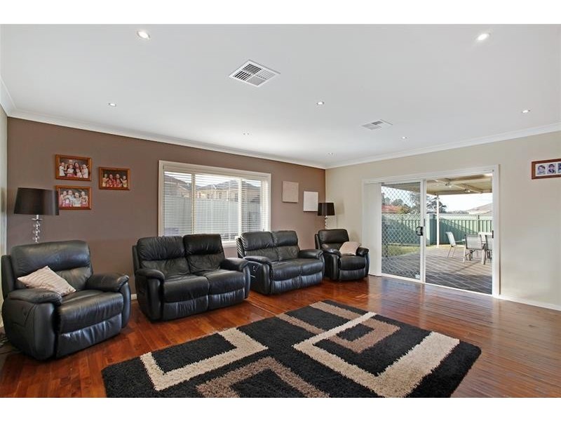 14 Endeavour Circuit, Harrington Park NSW 2567