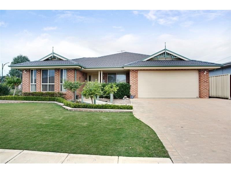 2 Chelsea Court, Harrington Park NSW 2567