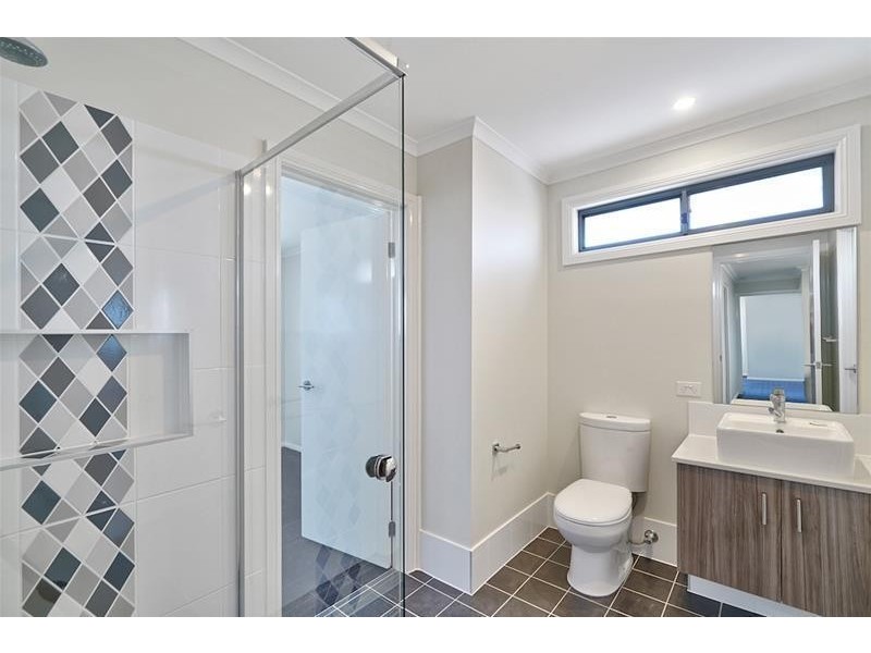 4 Smith Street, Oran Park NSW 2570