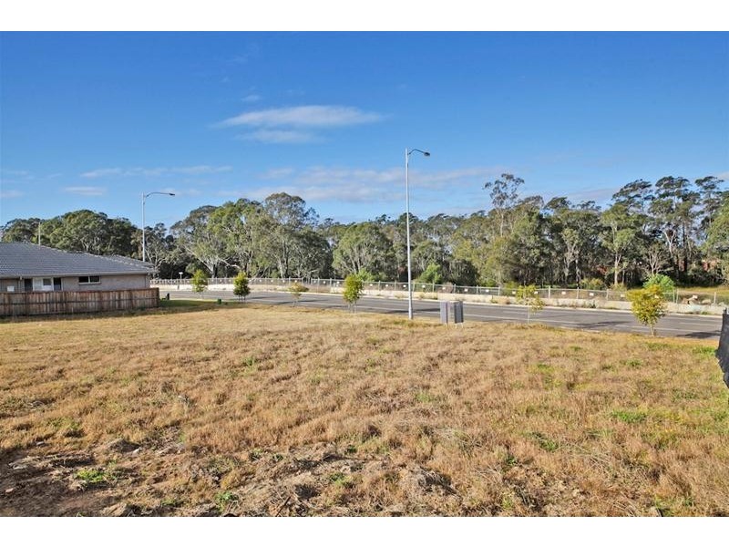 2306 Hampshire Boulevard, Spring Farm NSW 2570