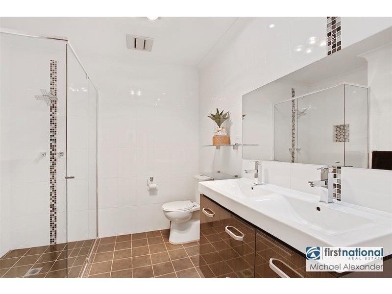 11 Grimes Avenue, Elderslie NSW 2570