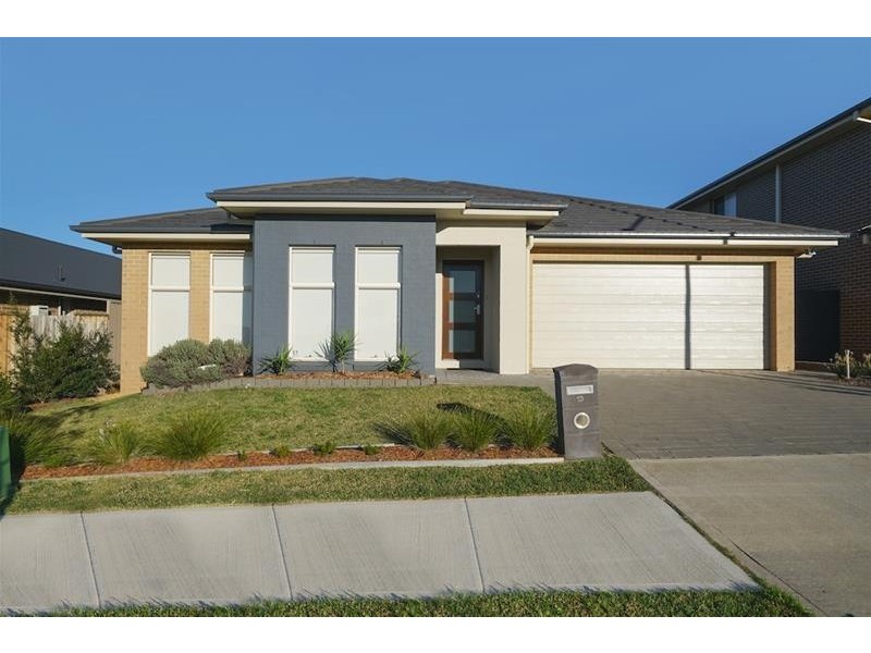 13 Tander Street, Oran Park NSW 2570