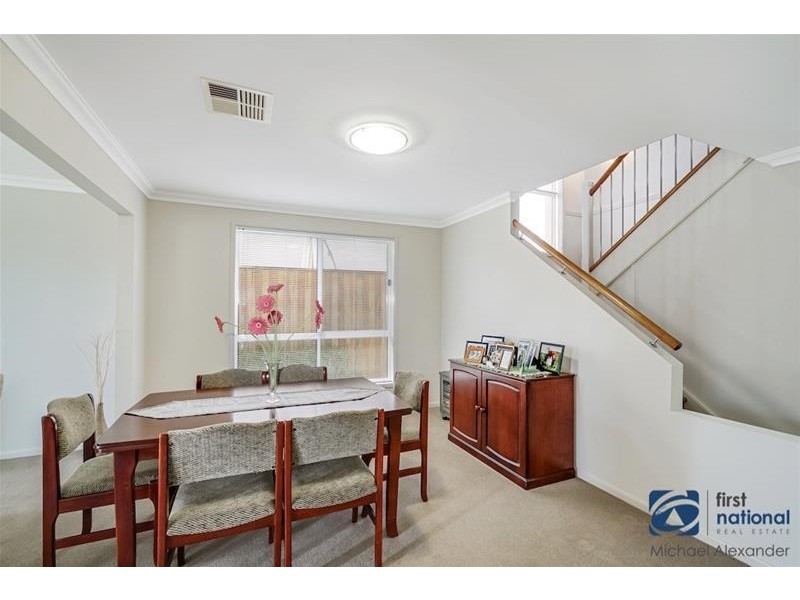 4 Whyte Place, Elderslie NSW 2570