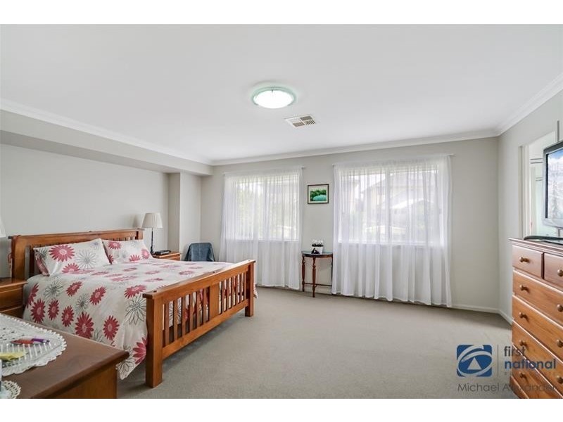 4 Whyte Place, Elderslie NSW 2570