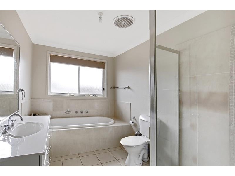 13 Oatley Circuit, Harrington Park NSW 2567