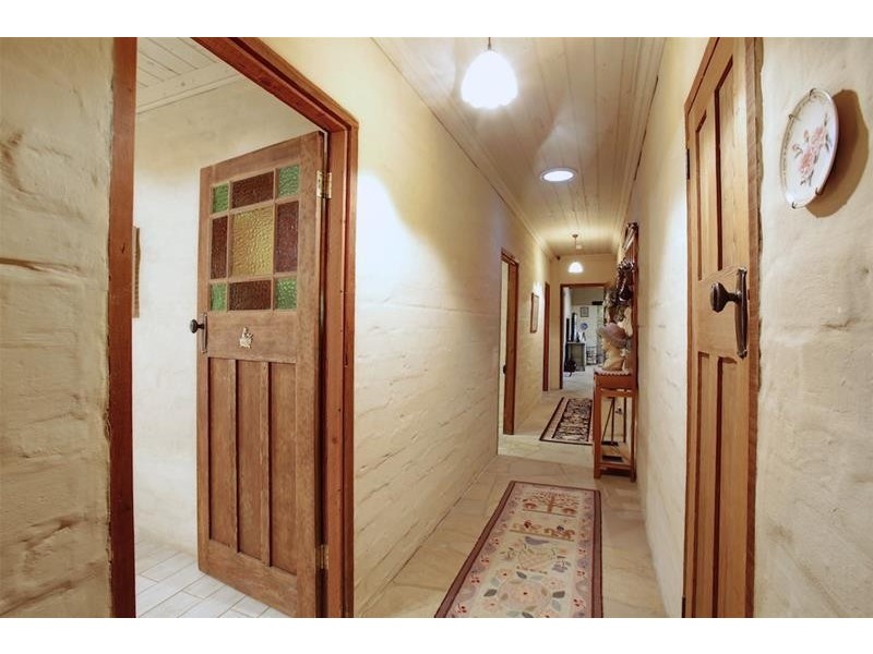 152 The Old Oaks Road, Grasmere NSW 2570