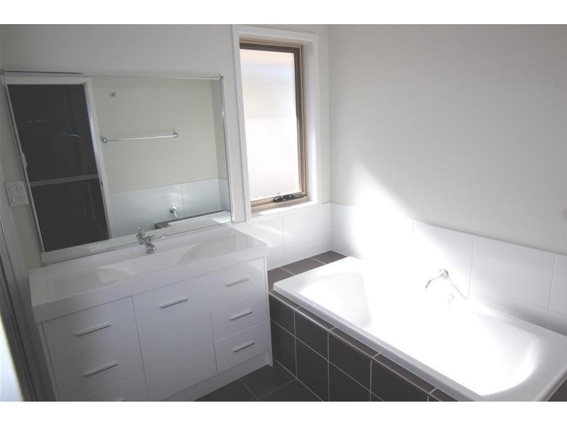 4 Regency Drive, Harrington Park NSW 2567