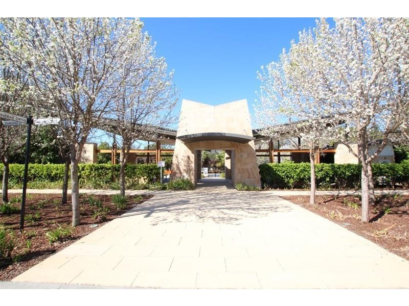 4 Regency Drive, Harrington Park NSW 2567