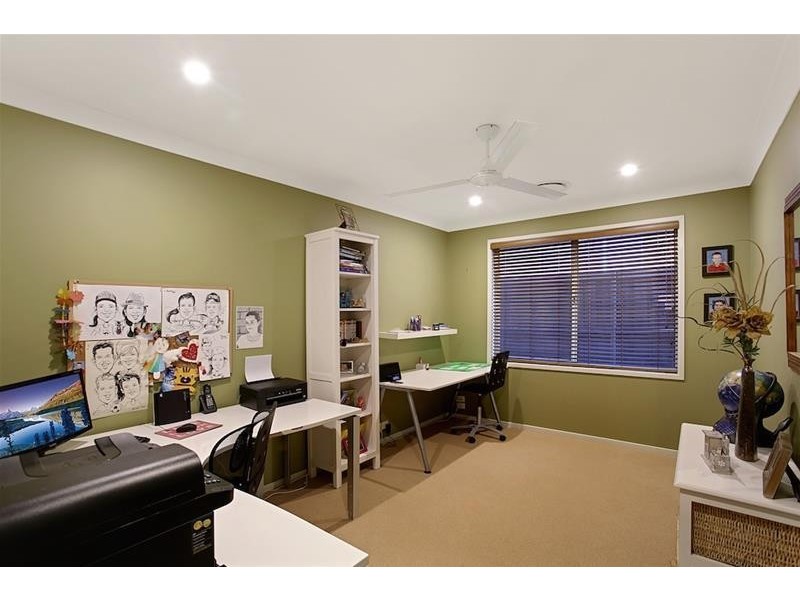 33 Rose Drive, Mount Annan NSW 2567