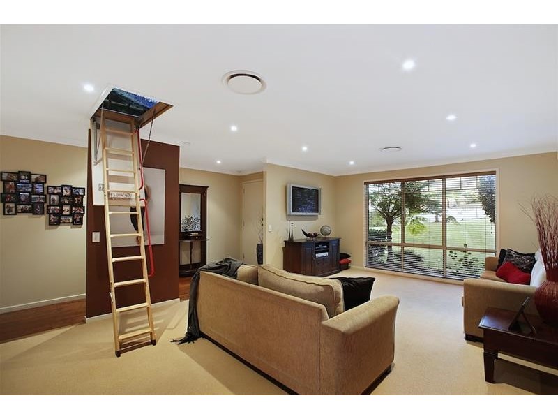 33 Rose Drive, Mount Annan NSW 2567