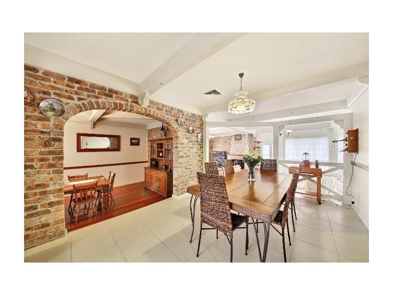 225 Old Razorback Road, Razorback NSW 2571