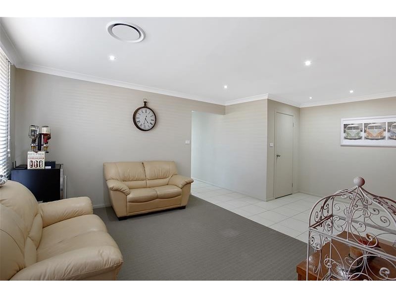 15 Marshall Avenue, Spring Farm NSW 2570