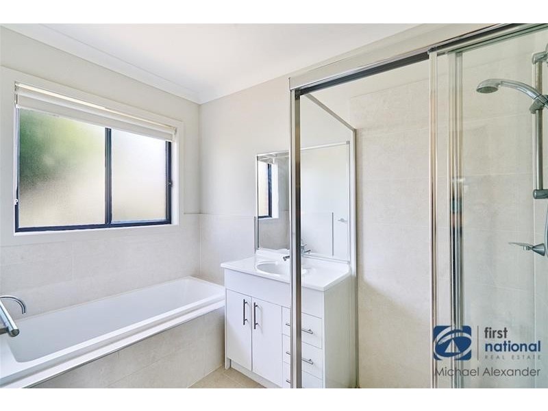 12 Central Avenue, Oran Park NSW 2570