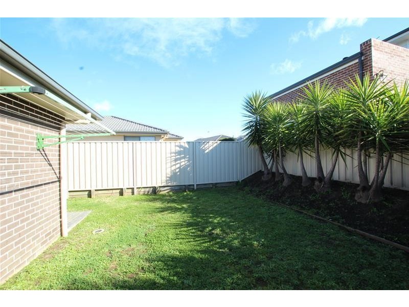18 Rubus Avenue, Mount Annan NSW 2567