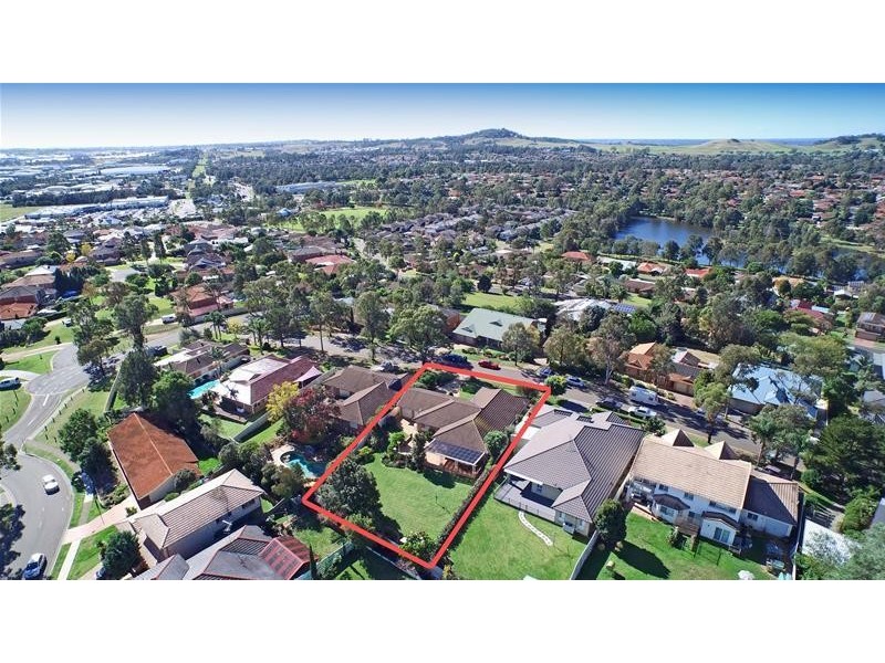 8 Blake Road, Mount Annan NSW 2567