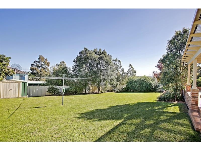 8 Blake Road, Mount Annan NSW 2567
